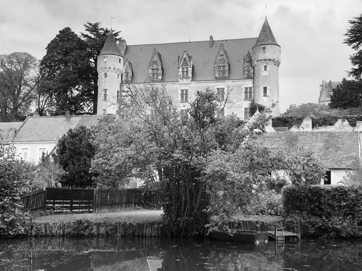 Bed and Breakfast La Tour De La Conterie Beaumont-Village Exterior foto
